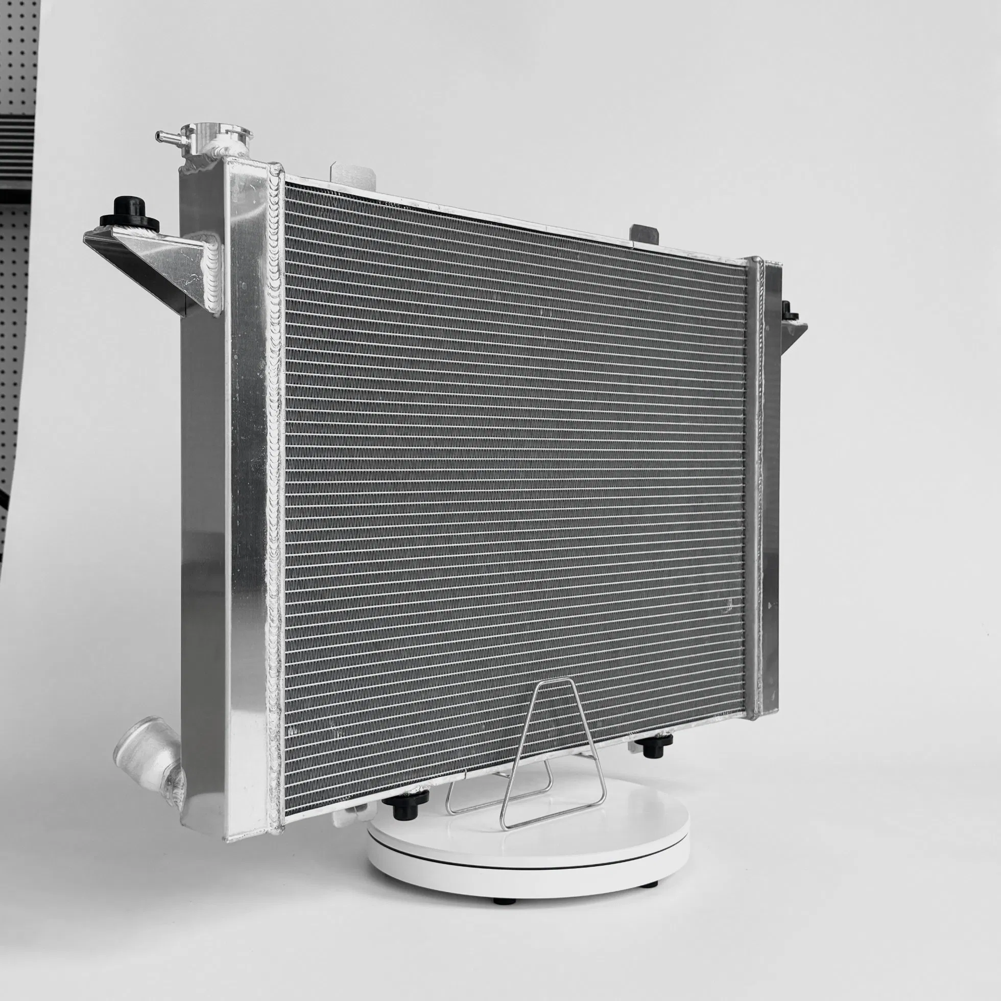 Радиатор алюминиевый для Dodge D/W Series Pickups 89-93, Ramcharger 90-91