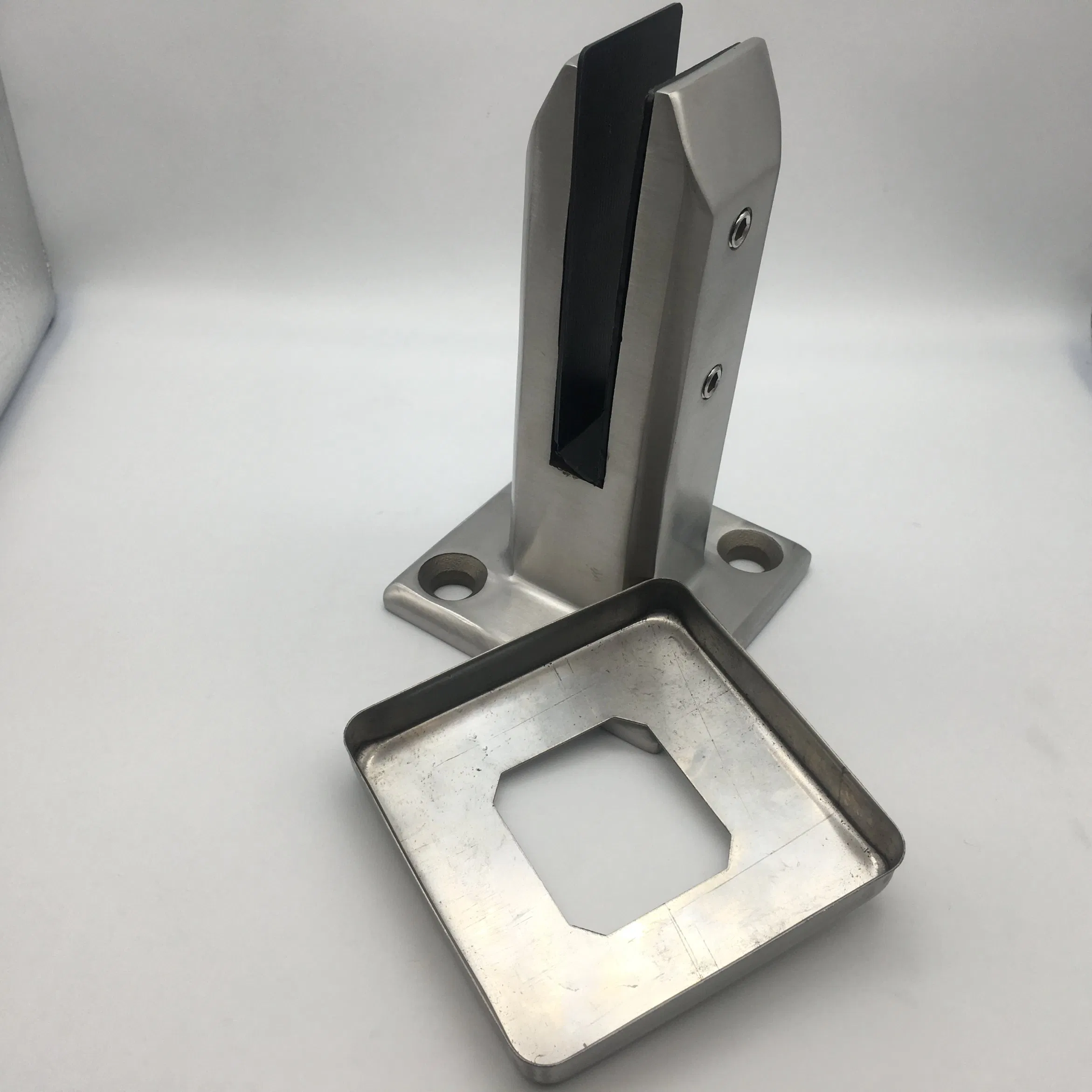 304 Stainless Steel Swimming Pool Glass Clip Polished Glass Spigot for Glass Fence