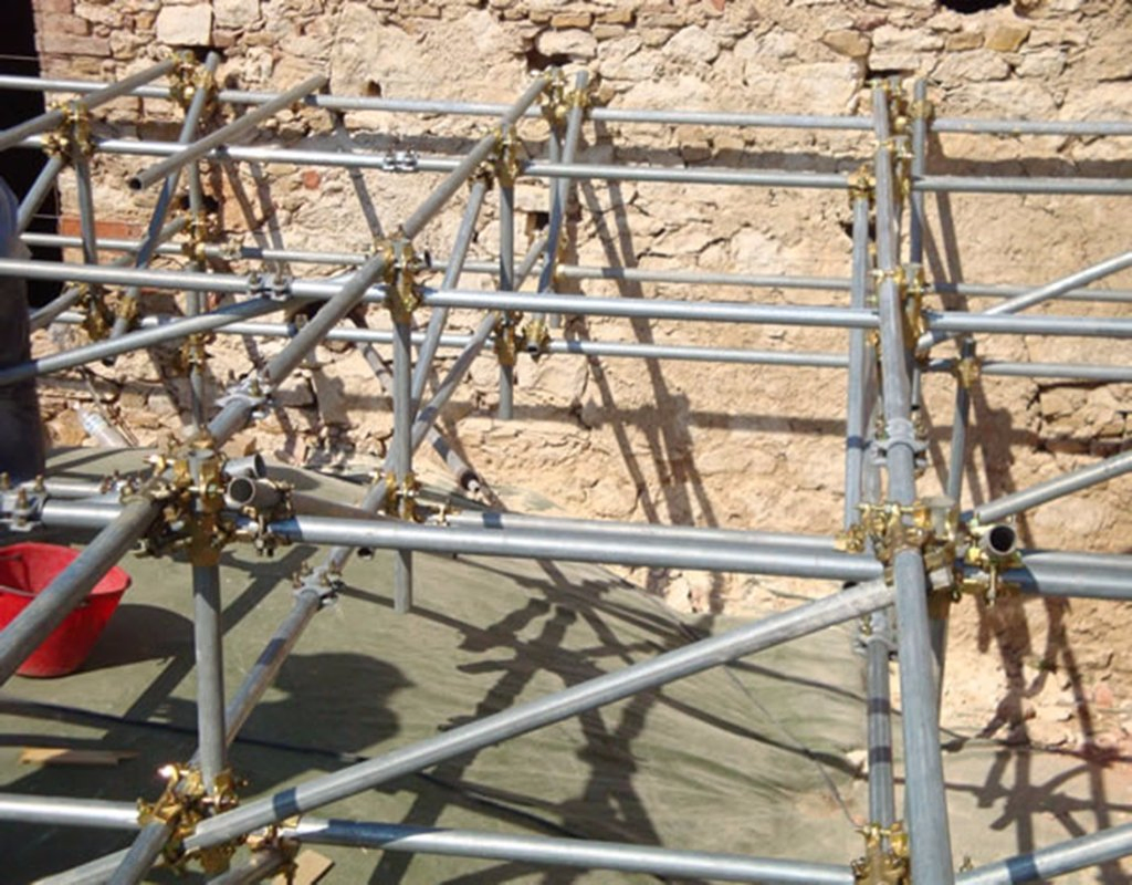 Scaffold Tube Gi Steel BS1139 Scaffolding Pipe for Sale