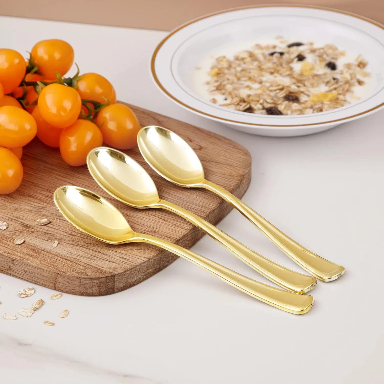 Gold Plastic Spoons 6.7 Inch Heavy Duty Plastic Spoons Heavyweight Gold Disposable Spoons for Parties & Weddings & Restaurants & New Year