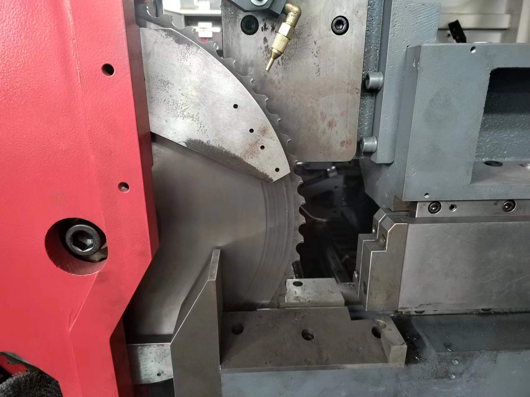 Станок для резки труб