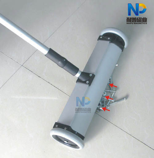 13-Inch Magnetic Sweeper for Effortless Cleanup and Debris Removal