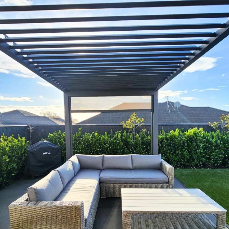 Professional Customization Modern Design Manufacturing Greenhouse All Season Balcony Sunroom Panoramic Glass Balcony