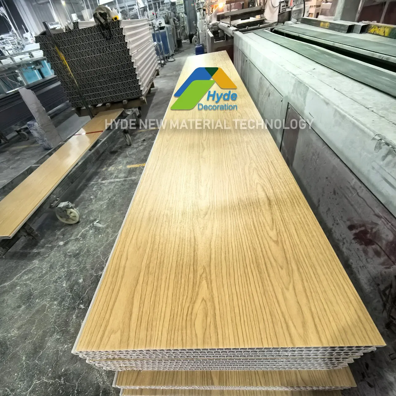 Long Service Life Mildew-Proof / Mold Resistant Fast Construction Honeycomb Core High Rigidity / Hardness PVC Cubicle Wall Partition