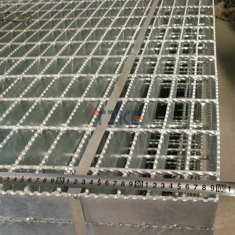 Q235 Outdoor Floor Drain Grate/Basement Carpark Driveway Bar Grating