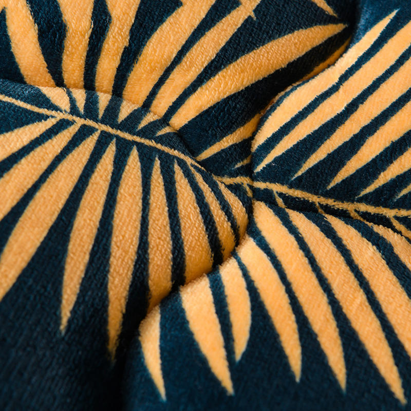 American Style Winter Thick 100% Polyester Quilt 3D Printed New Plant Flower Embroid Comfortable Bedding