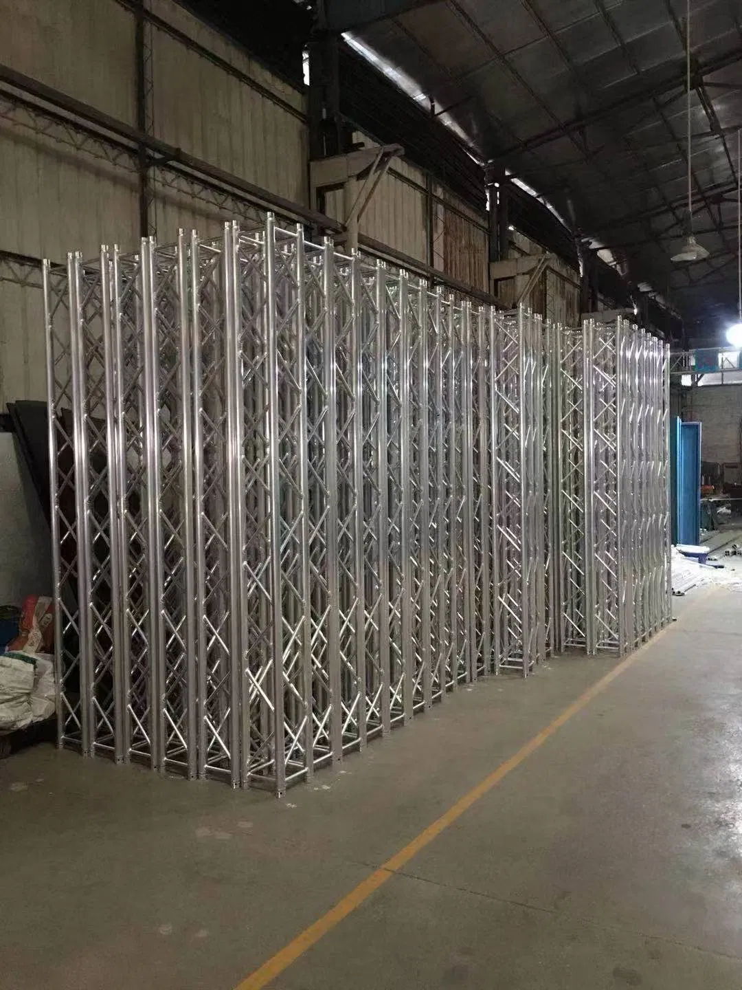 Outdoor Large Event Aluminum Mobile DJ Concert Party Truss Stage for Sale