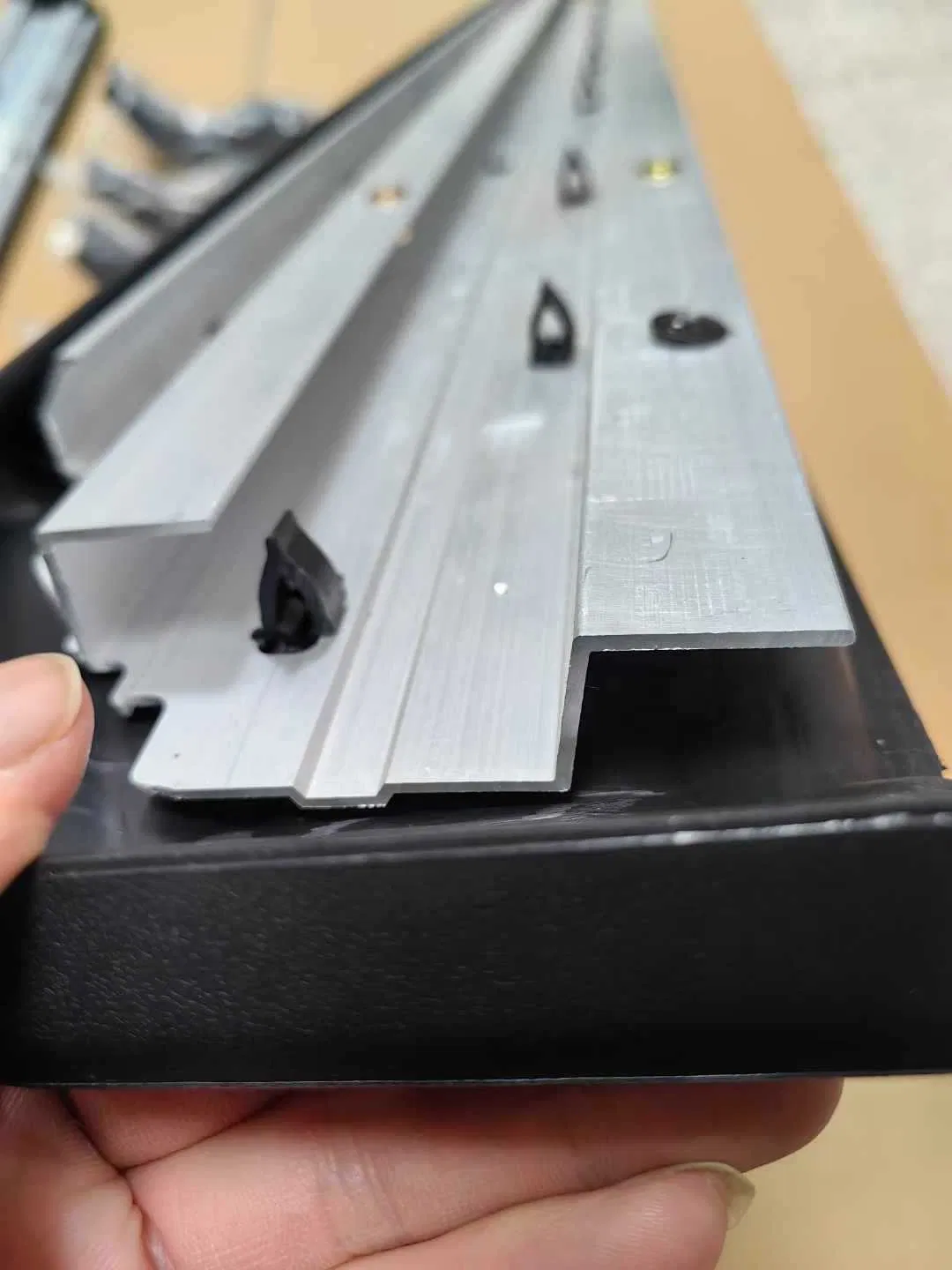 Боковой порог-подножка из алюминия для Toyota Prado (LC250) 2024+