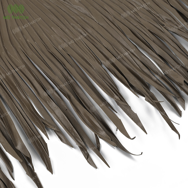 Fireproof Plastic Synthetic Palm Thatch Panel Cheap Artificial Palm for Roof Decoration