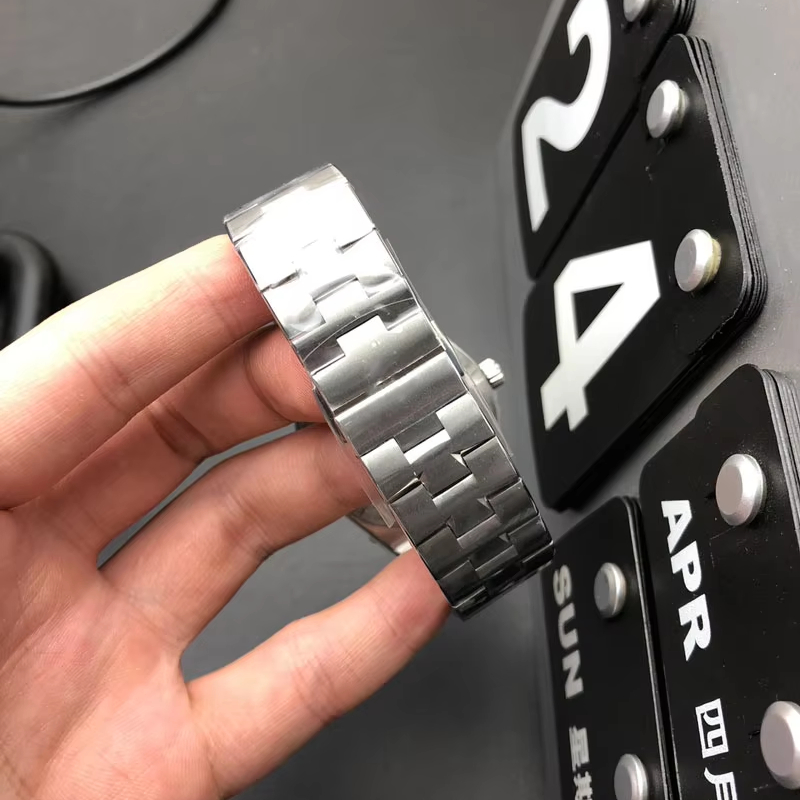 High End Automatic Sapphire Lens Men's Mechanical Watch