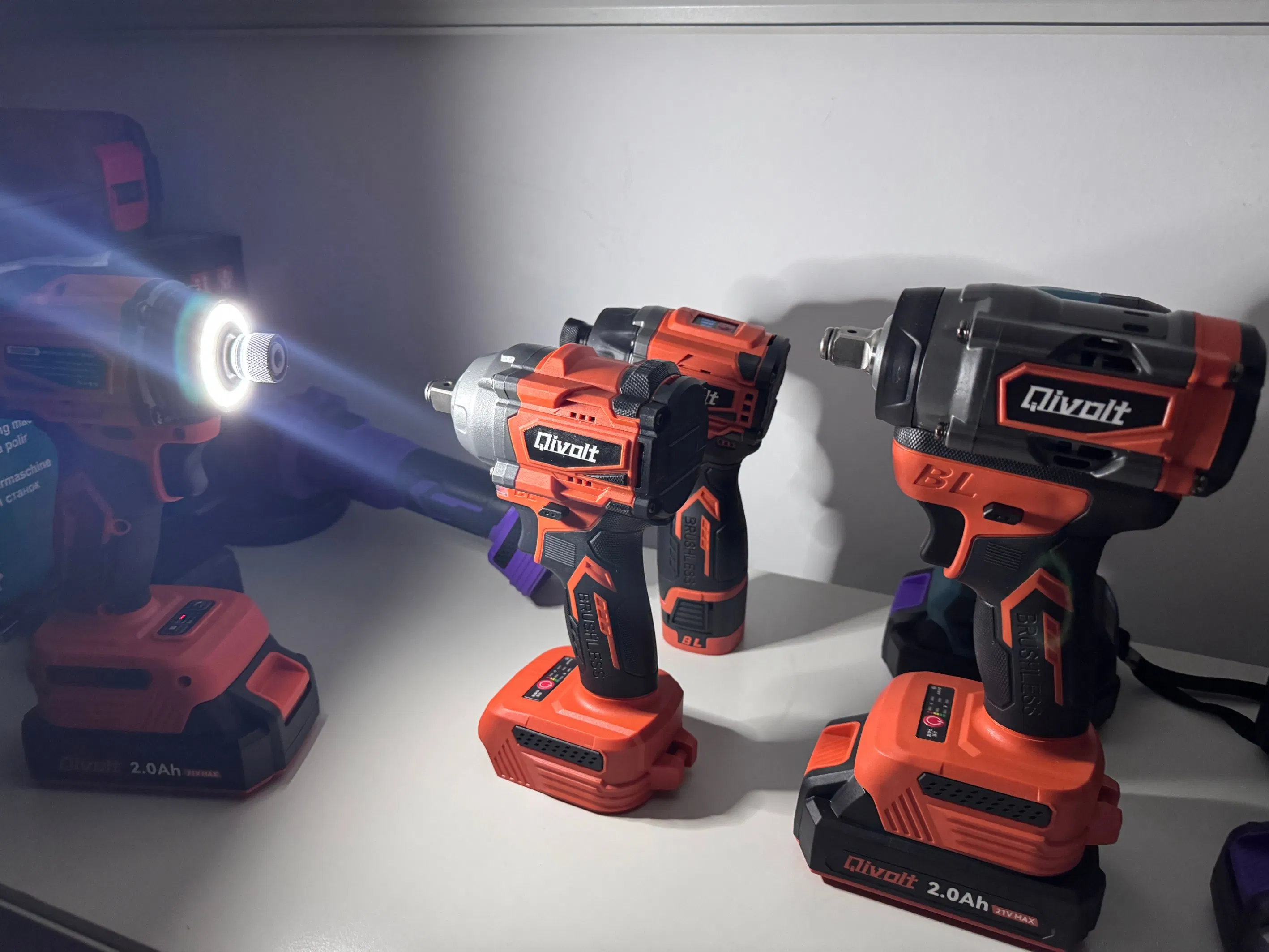 Беспроводной ударный шуруповерт Qivolt 18V