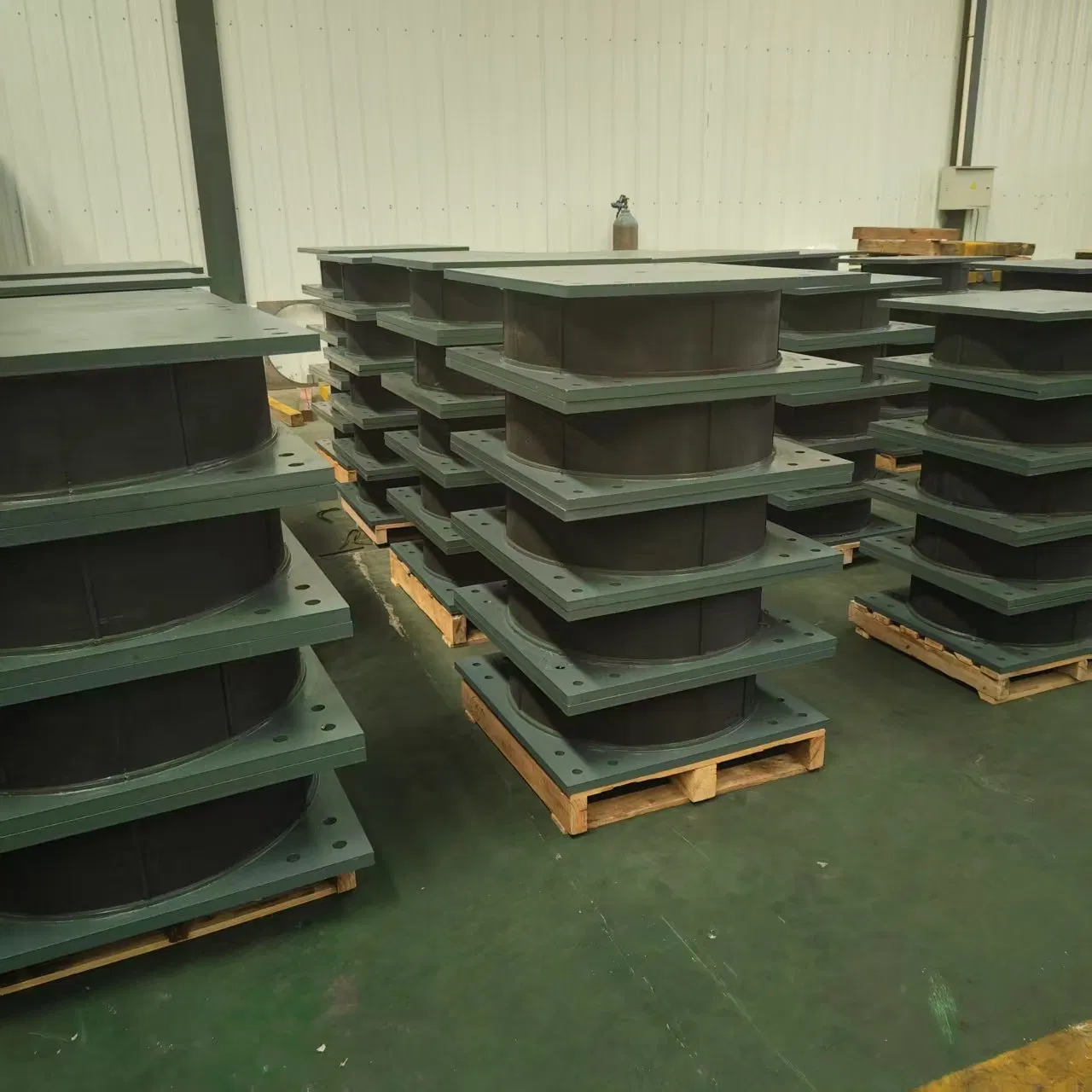 Hdr High Damping Seismic Isolation Bridge Bearing Base Isolation Bearing for Earthquake