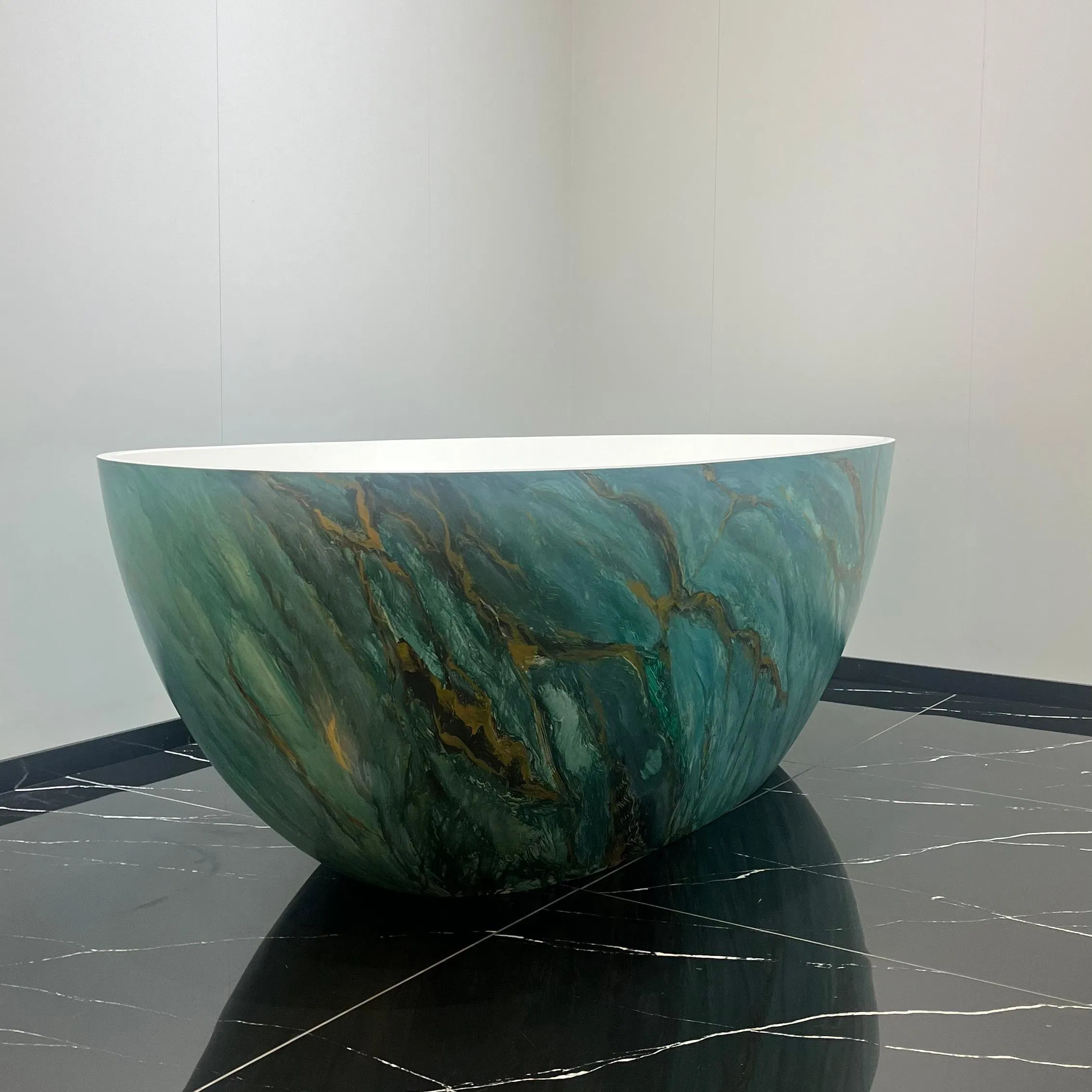 Мраморная ванна из композитного камня