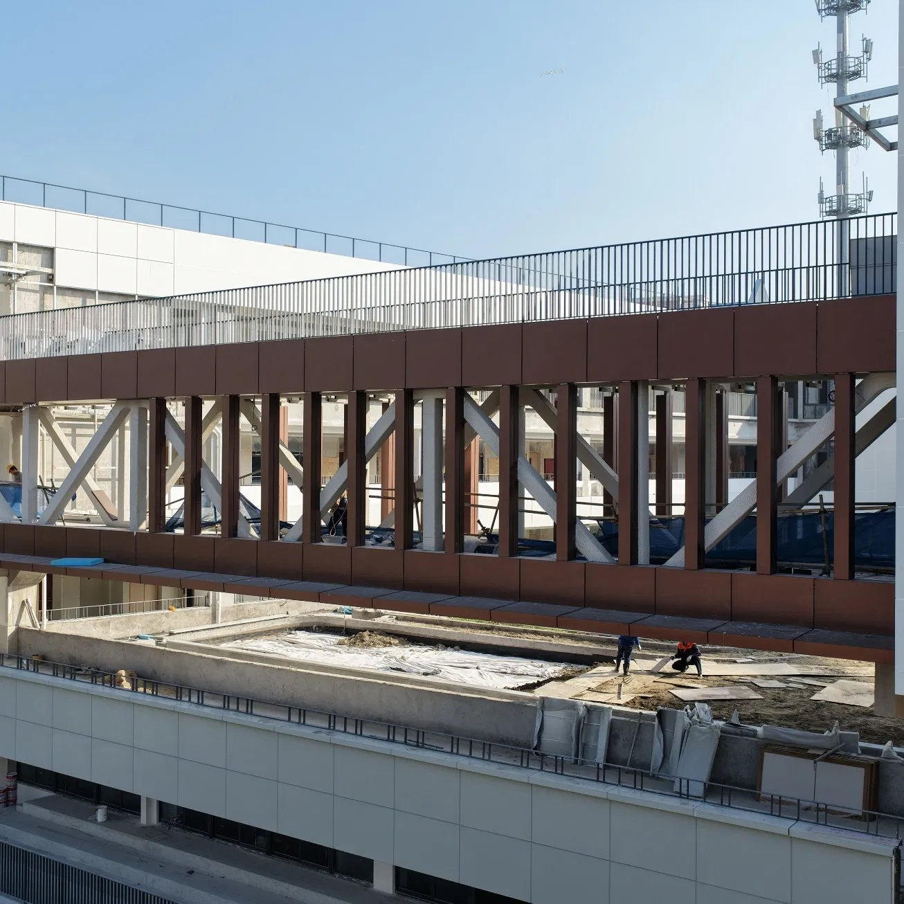 Superior Quality China Wholesale Customized ISO CE Steel Structure Building Material of Steel Structure Corridor Joining Linking Office Complexes