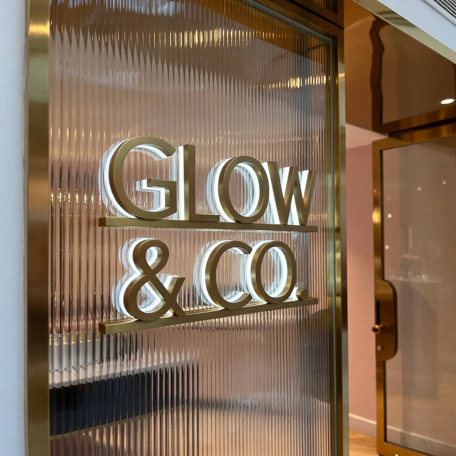 Hot New Arrivals Text Customization Flicker-Free Advertising Signs for Restaurants and Hotels