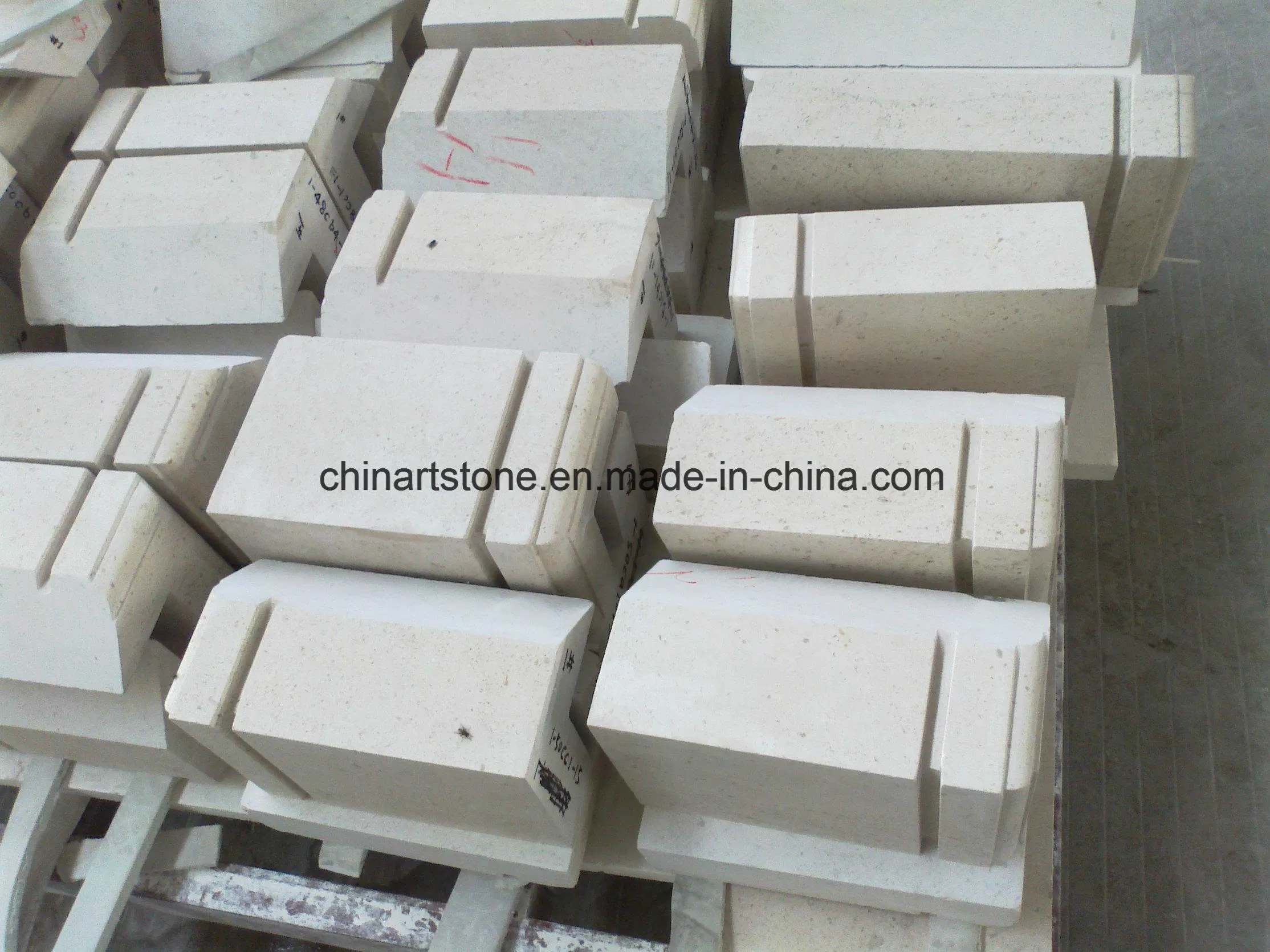 Beige/White Limestone Marble Serppegiant Moca for Tiles and Column