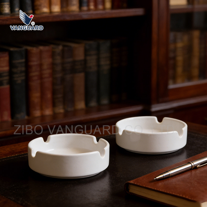 Wholesale Outdoor Ashtray Round White Custom Ceramic Smoking Ashtray