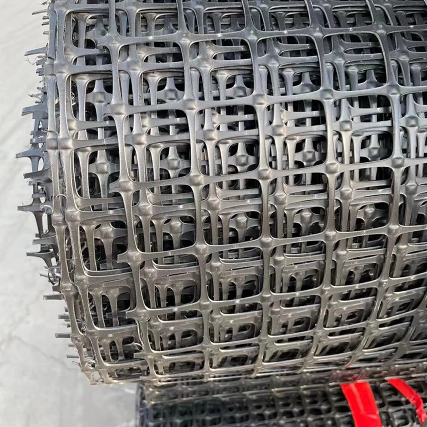 Durable and Effective Biaxial Polypropylene Geogrid, 40-40kn Offers Robust Reinforcement/Varied Terrains