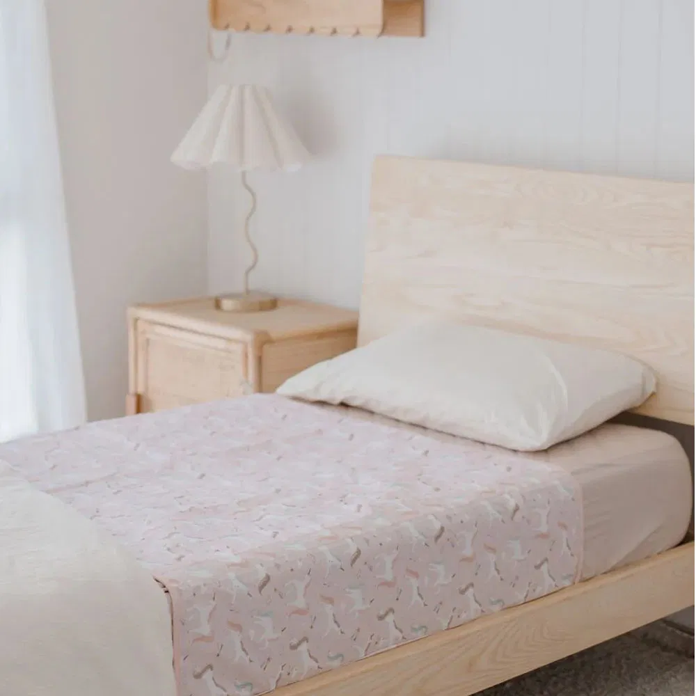 Breathable Absorbent Waterproof Crib Size Animal Pattern Bed Use Reusable Children's Urine Pads