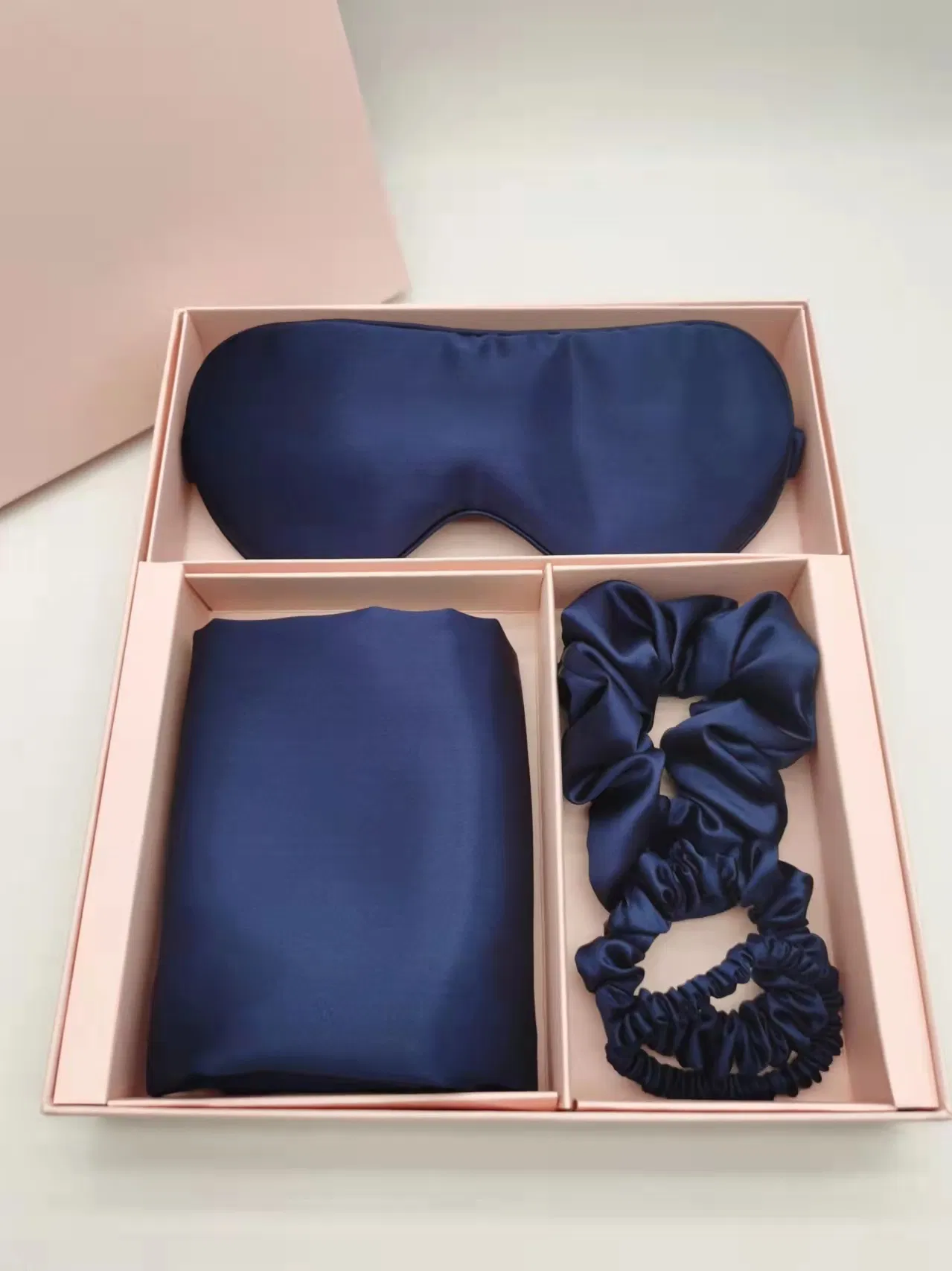 Mulberry Silk Sleep Mask Gift Set Luxury Eye Mask Pillow Case Hair Bracelet
