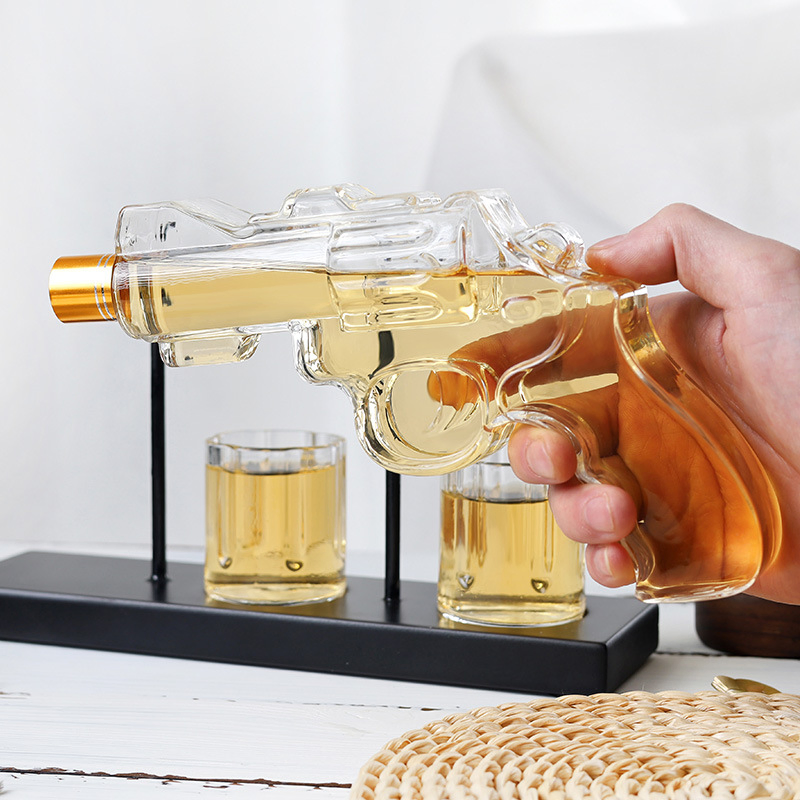 Wholesale High Borosilicate Glass Custom Unique Creative Gun Whiskey Glass Decanter Gift Set for Men Women