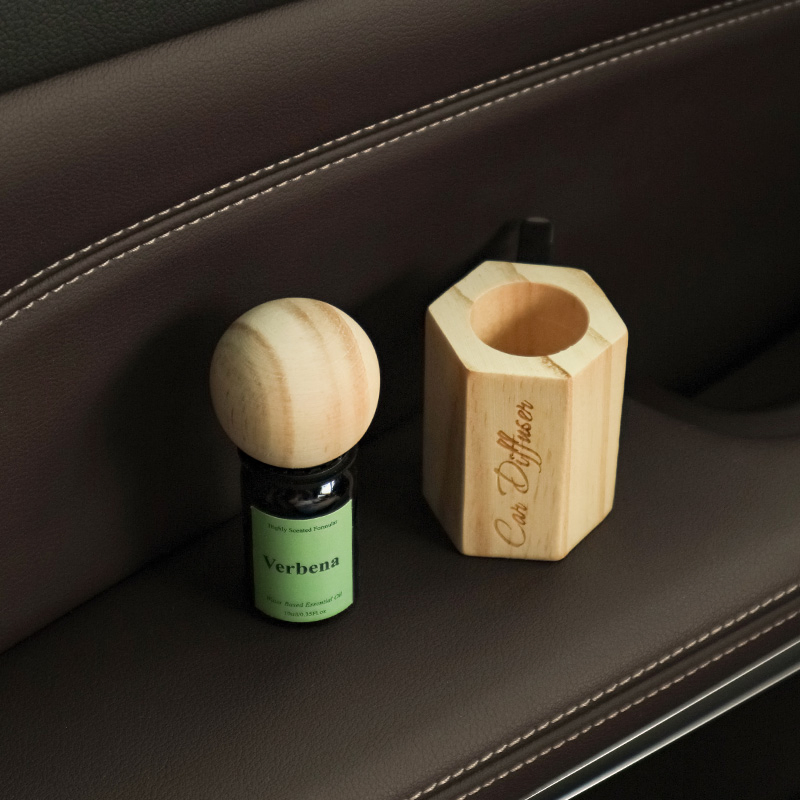 Compact Wooden Car Fragrance Diffuser with Refillable Oil Bottle