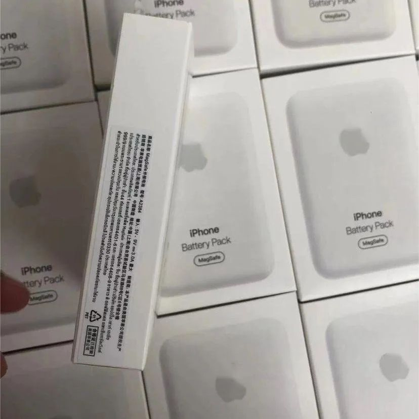 Беспроводной пауэрбанк 5000 mAh с MagSafe для iPhone