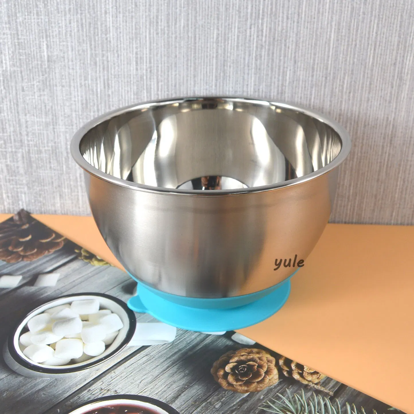 Stainless Steel Non Slip Bottom Salad Vegetable Food Storage 3 Piece 1.5/3/5qt Stainless Steel Mixing Bowls with Suction Cups Bowl