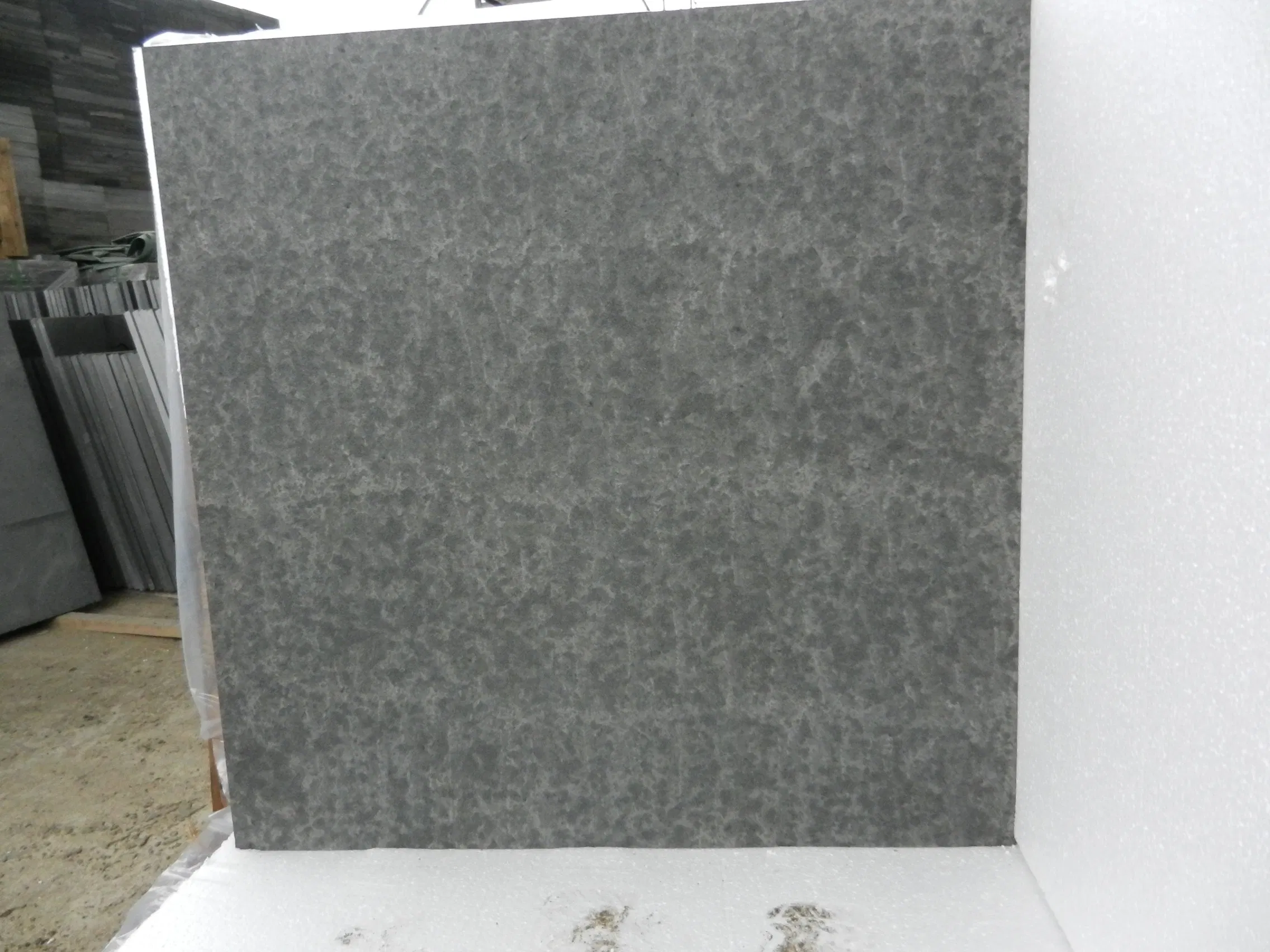 Hainan Black Stone Basalt for Outdoor Stair / Flooring / Paving China Granite