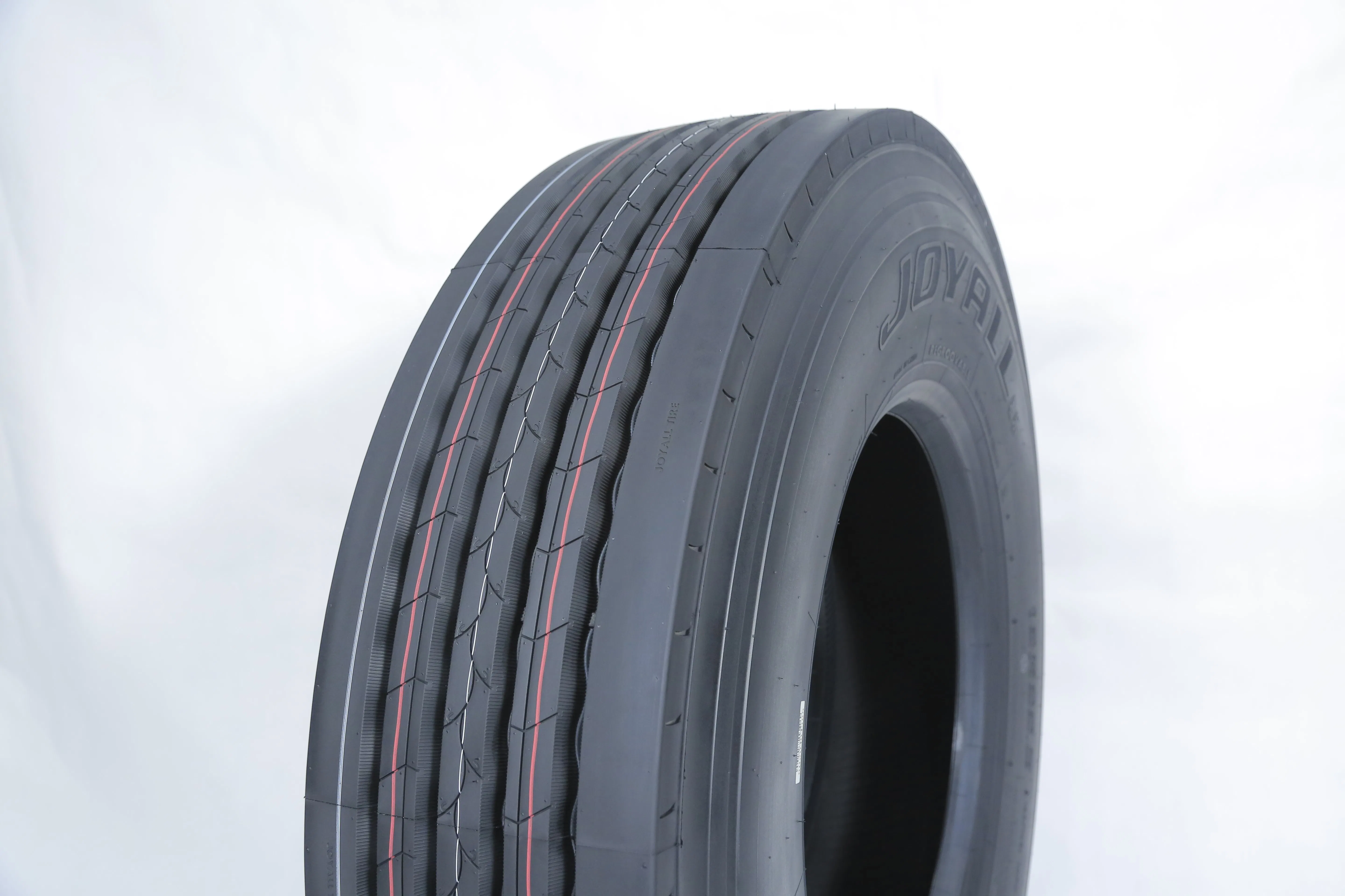 Radial Truck Tire ISO9001 Approved Direct Sale from Chinese Factory