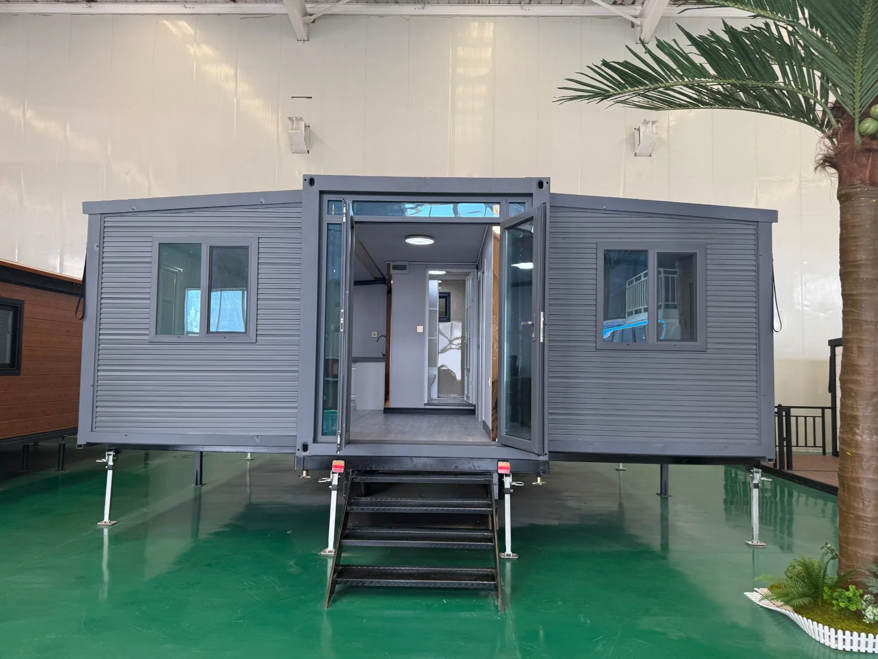 20FT 40FT Tiny Prefabricated Expandable Container Capsule House with Bathroom & Kitchen