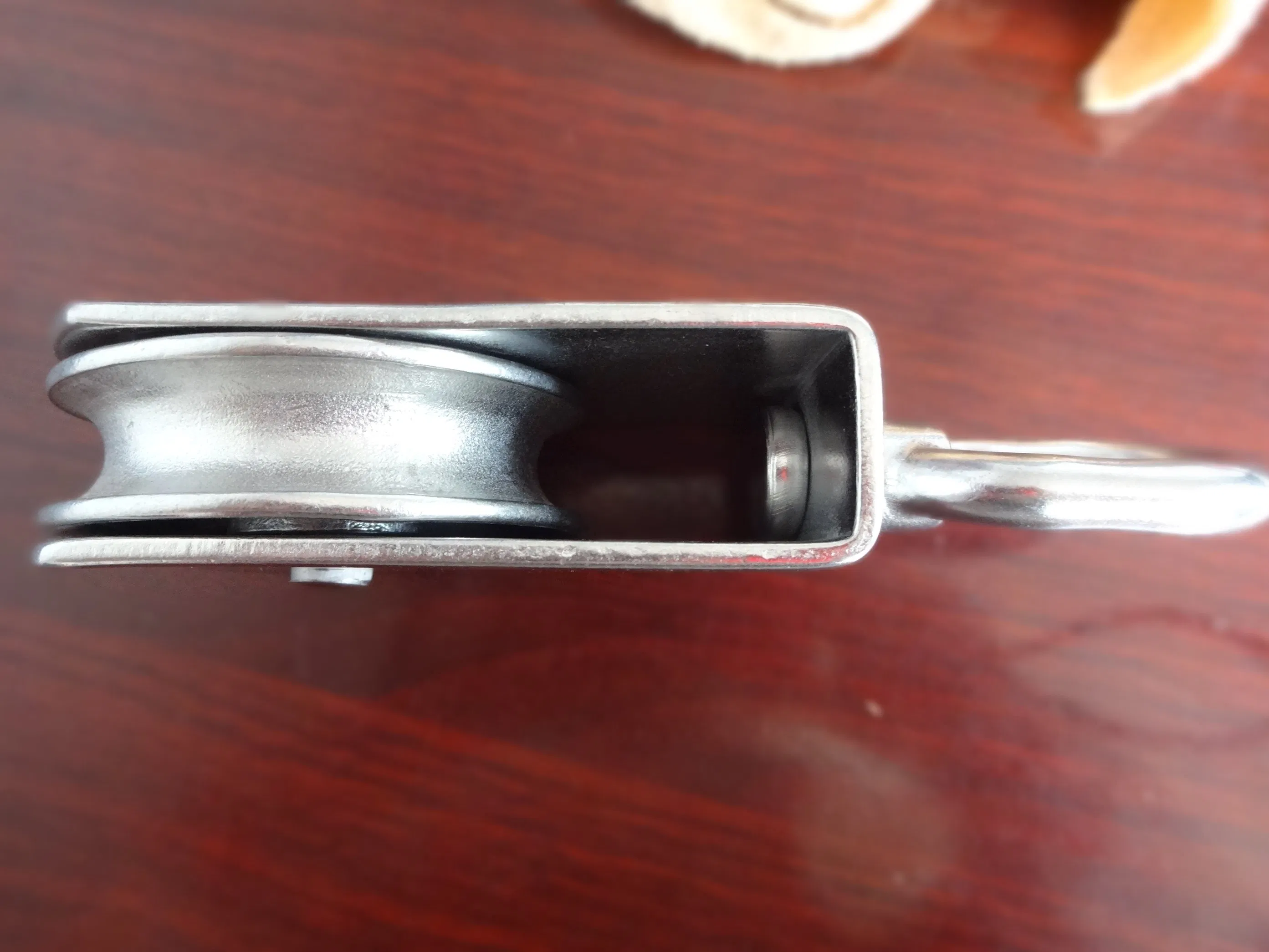 Stainless Steel 304/316 Single Wheel Sheave Swivel Type Eye Wire Rope Pulley