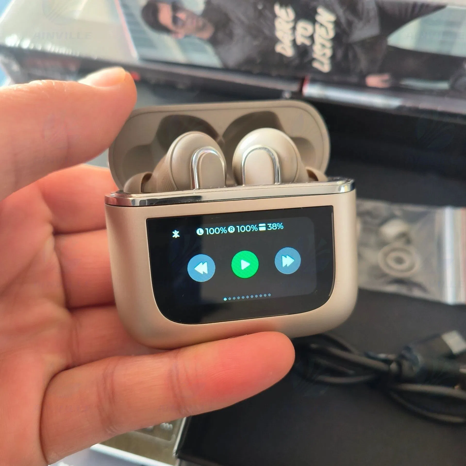 Наушники Neck Bend V8 с сенсорным управлением и подсветкой