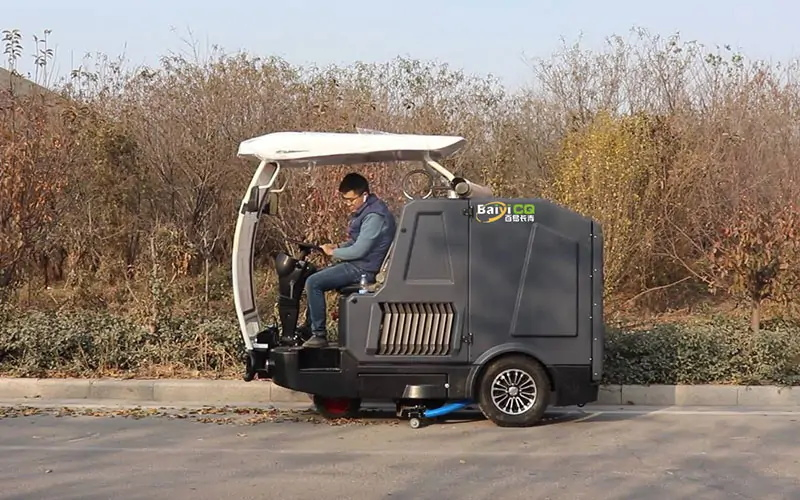 Electric Driving Leaf Collection Vehicle BY-T5