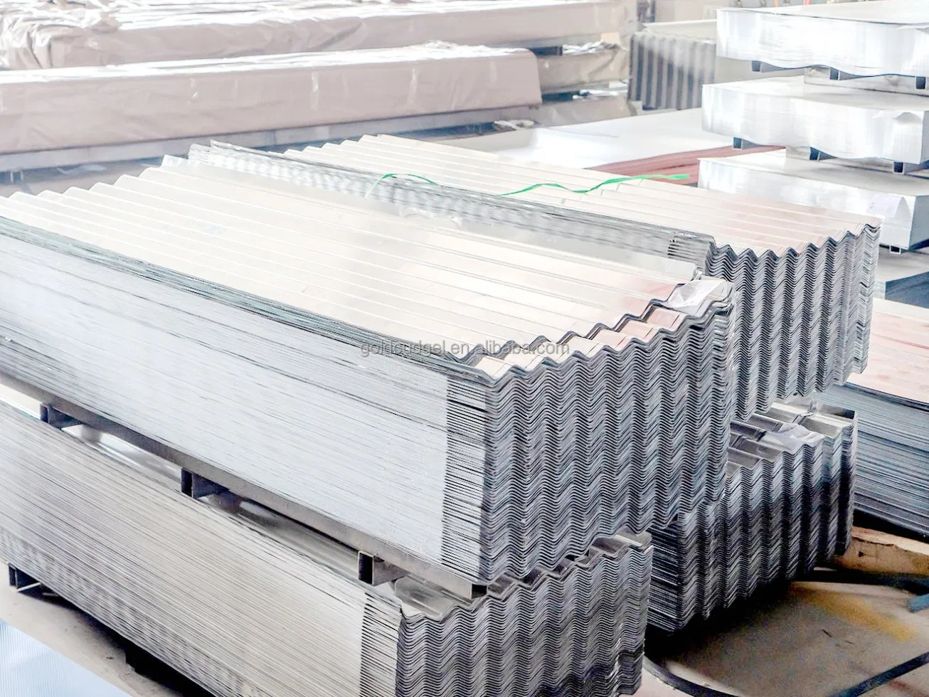 Color Coated Colorful Roof Steel Tiles Galvanized Galvalume Roofing Corrugated Steel PPGI PPGL Metal Zinc Tile Roof Sheet