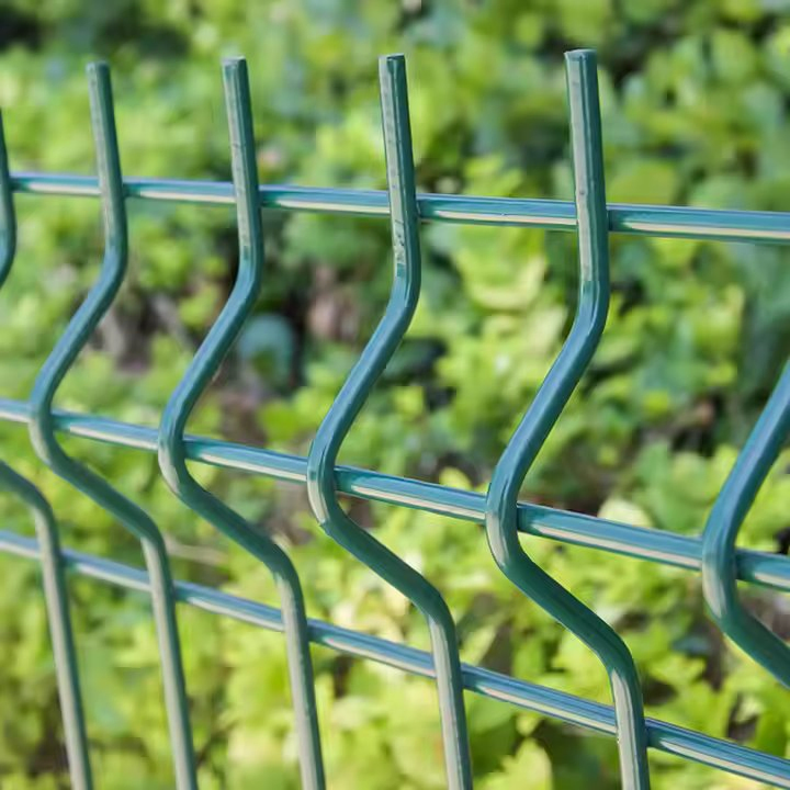 Galvanized 3D Curved Welded Wire Mesh Fence with Steel Fence Gate for Sports Field