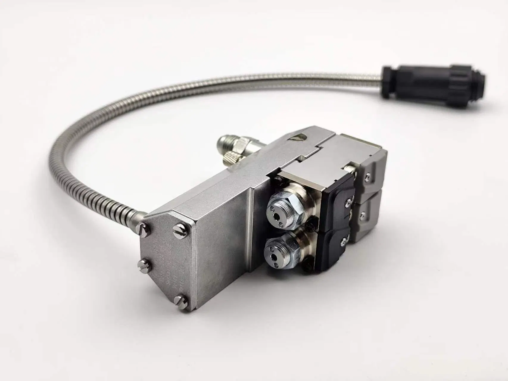 Efficient Spray Gun for Quick Hot Melt Adhesive Application