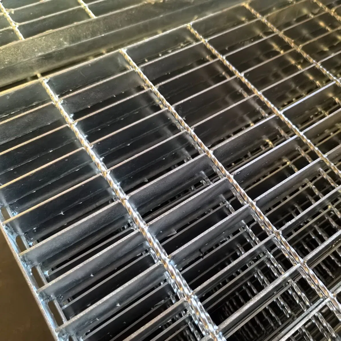 Affordable Galvanized Steel Grating Walkway for Enhanced Safety