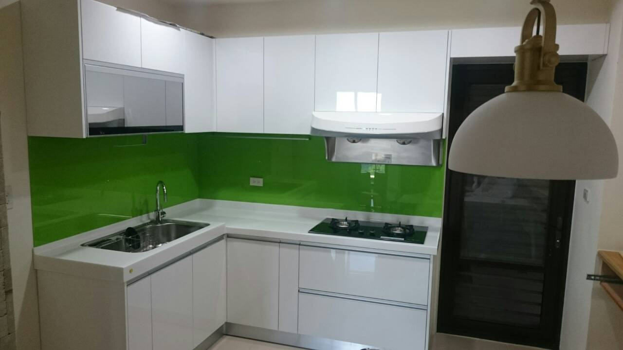Good Quality Painted Glass Kitchen Splashback Glass