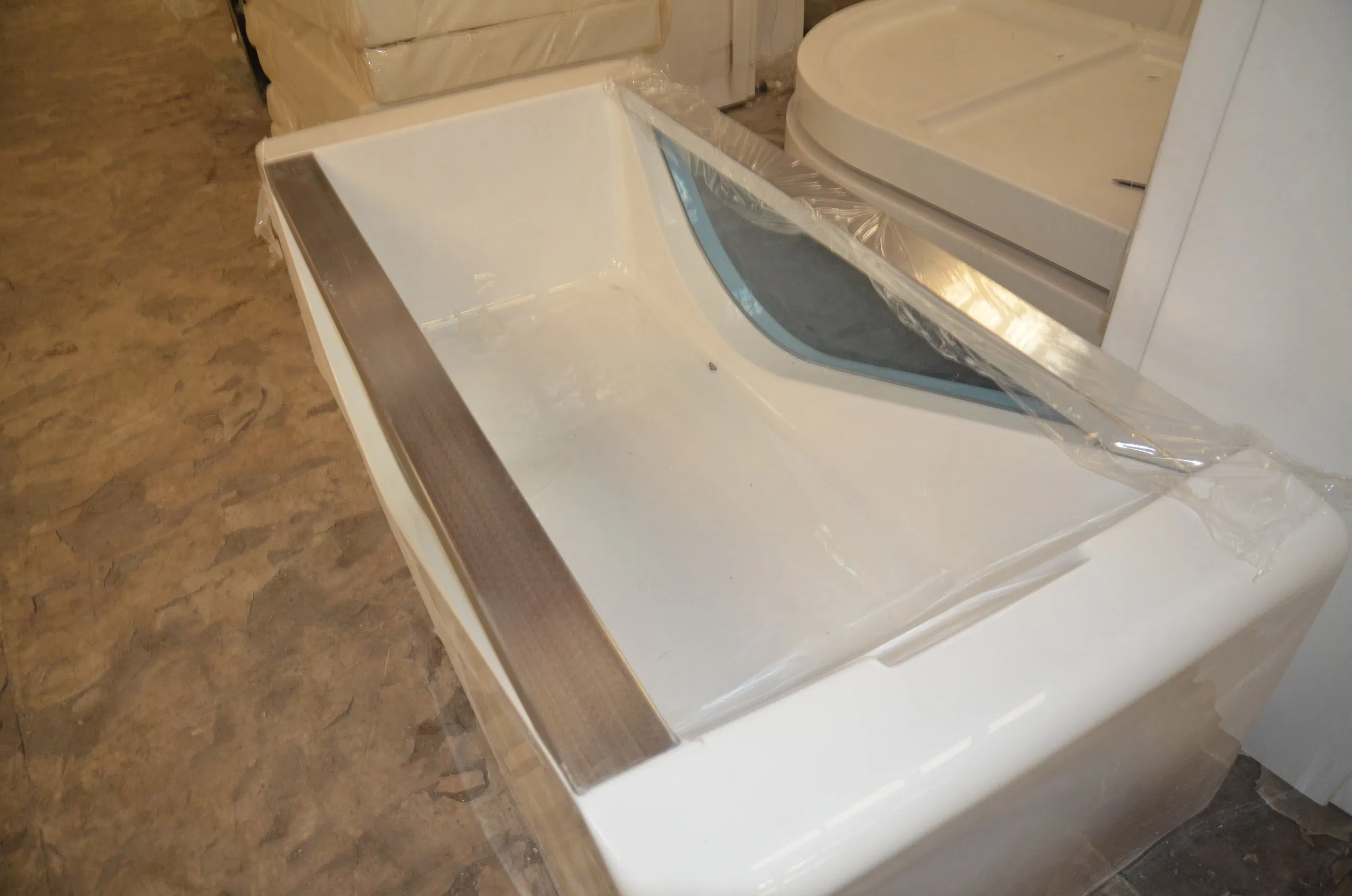 Отдельностоящая японская ванна American Standard для одного человека