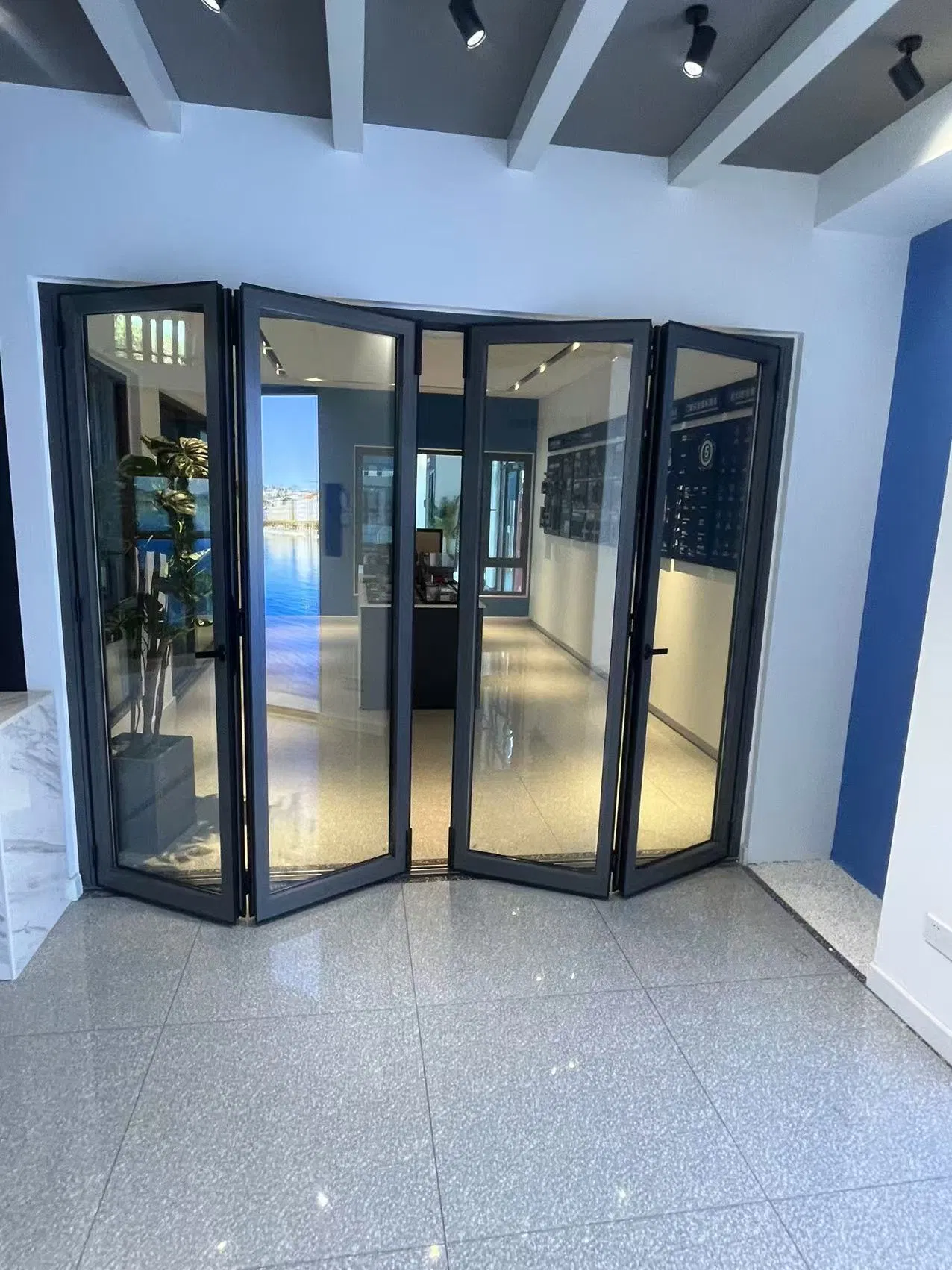 Modern design Security Folding Door As2047 Energy Efficient Aluminum Folding Door for Living Room