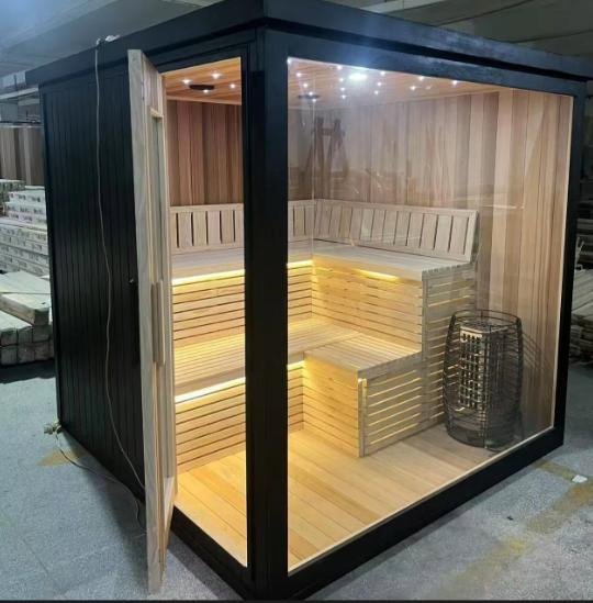 Traditional Garden Steam Sauna Room for Family Use with Hemlock