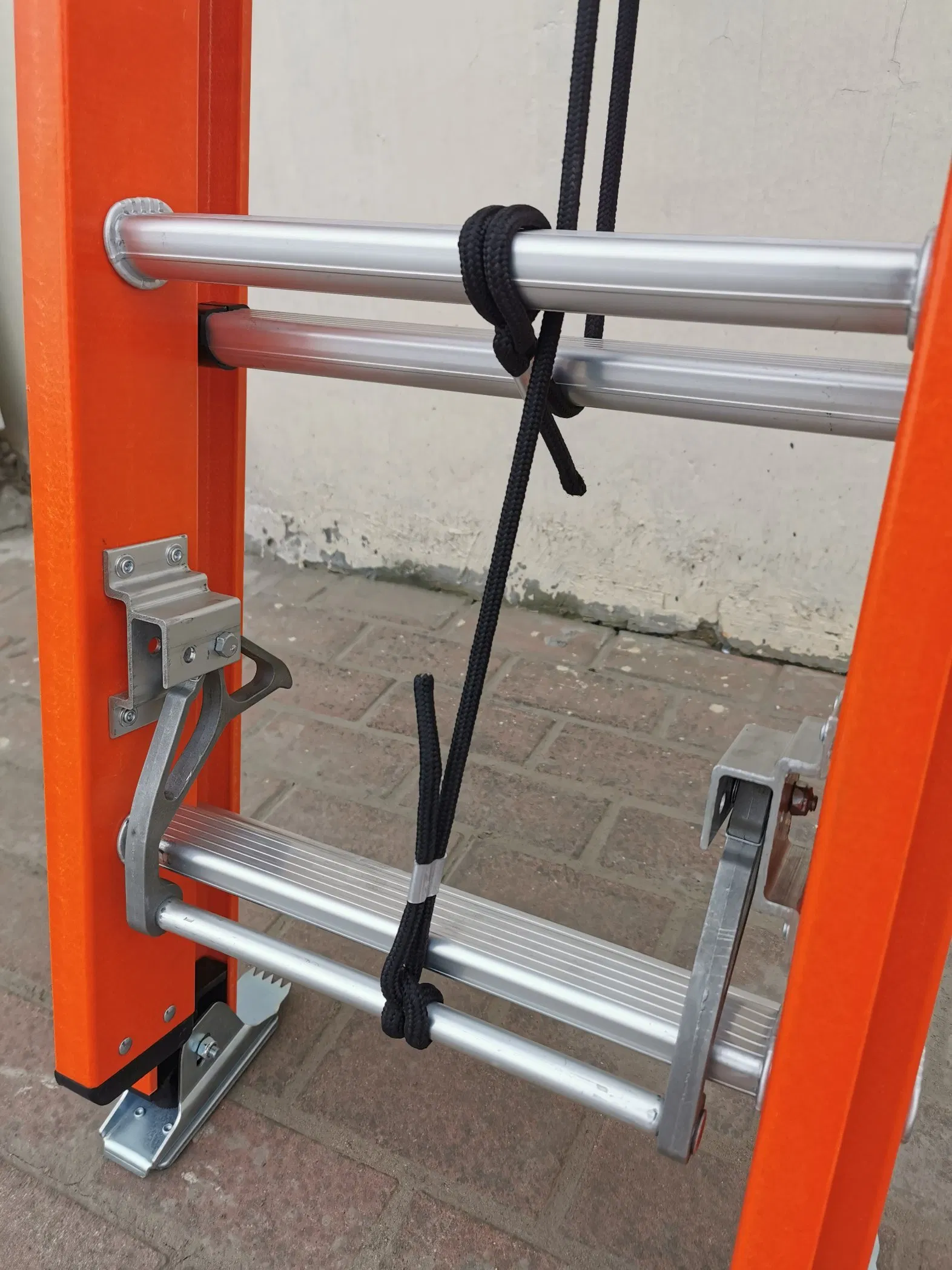 Top Quality 4 Meters 16 Steps 2 Sections Fiberglass Telescopic Extension Ladder