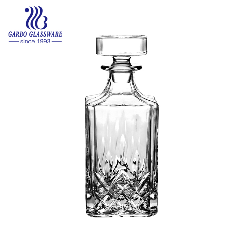 Square Shape 800ml Whisky Cheap Glass Bottle with Lid