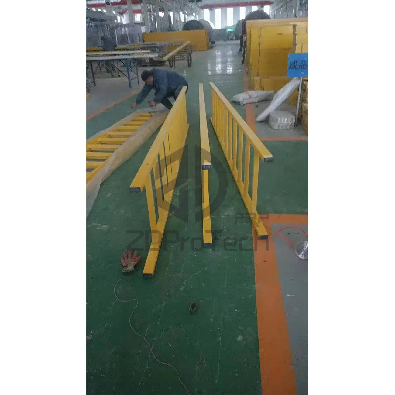 20 FT. Fiberglass Single Ladder with 300 Lbs. Load Capacity Type Ia Duty Rating