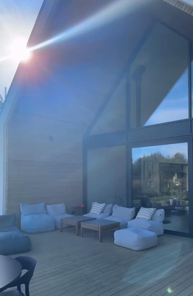 Steel Aluminum Container Prefabricated Modular Villa Dream Tiny Home Cabin Triangle House