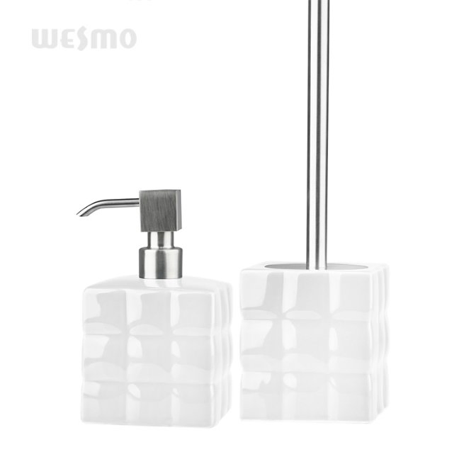 Modern Glazed Porcelain Bathroom Set
