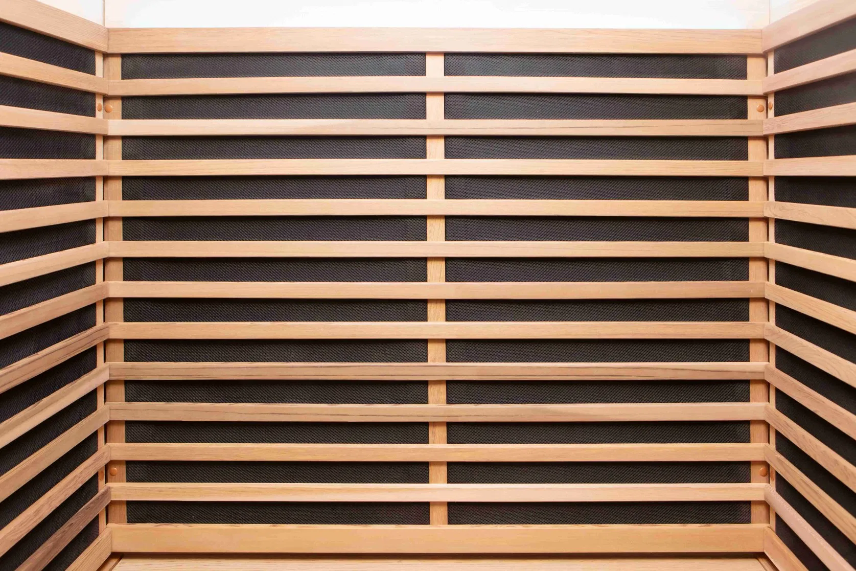 Инфракрасная сауна с низким ЭМП и красным светом