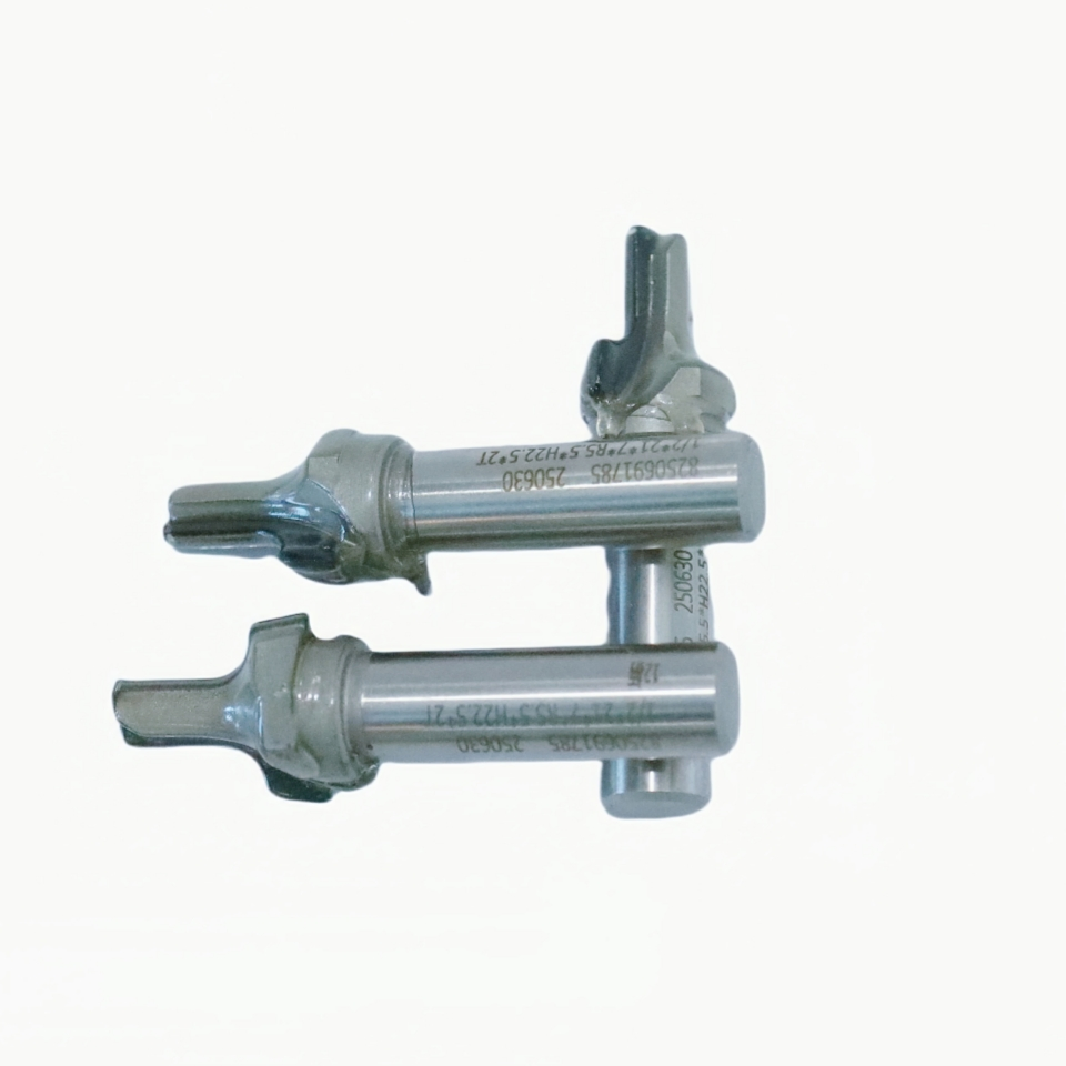 Алмазная фреза 1/2X21X7xr5.5xh22.5X2t для дерева