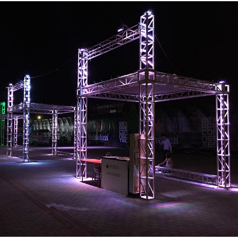 Middle Capacity Spigot Truss Booth Display Aluminum Truss China Factory Made SGS Certificate Truss Whole Sale